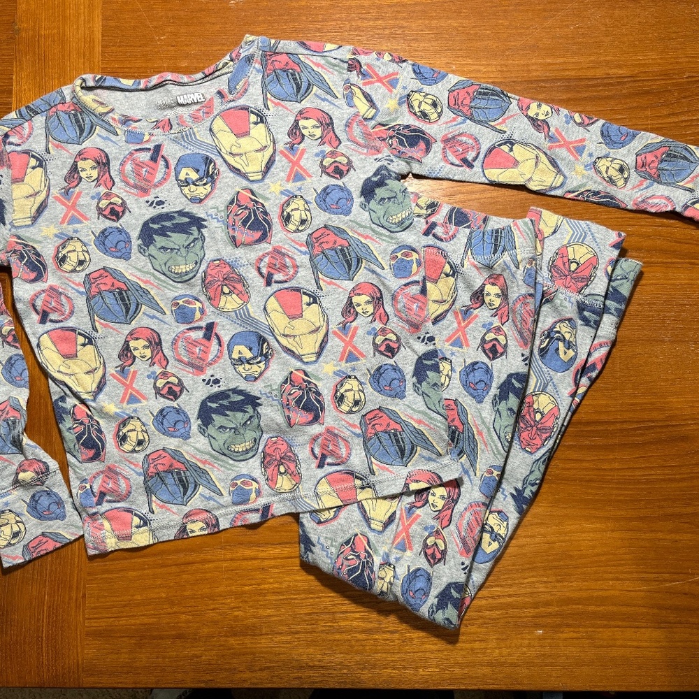 Gap Kids Marvel Superhero Pajama Set Gray 10